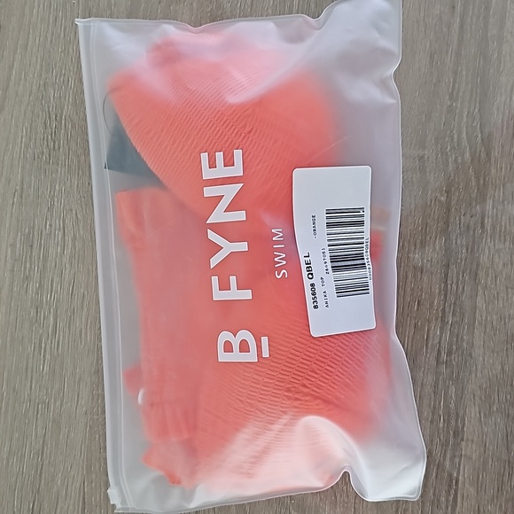 Swim bikini top - Picture 8 of 8